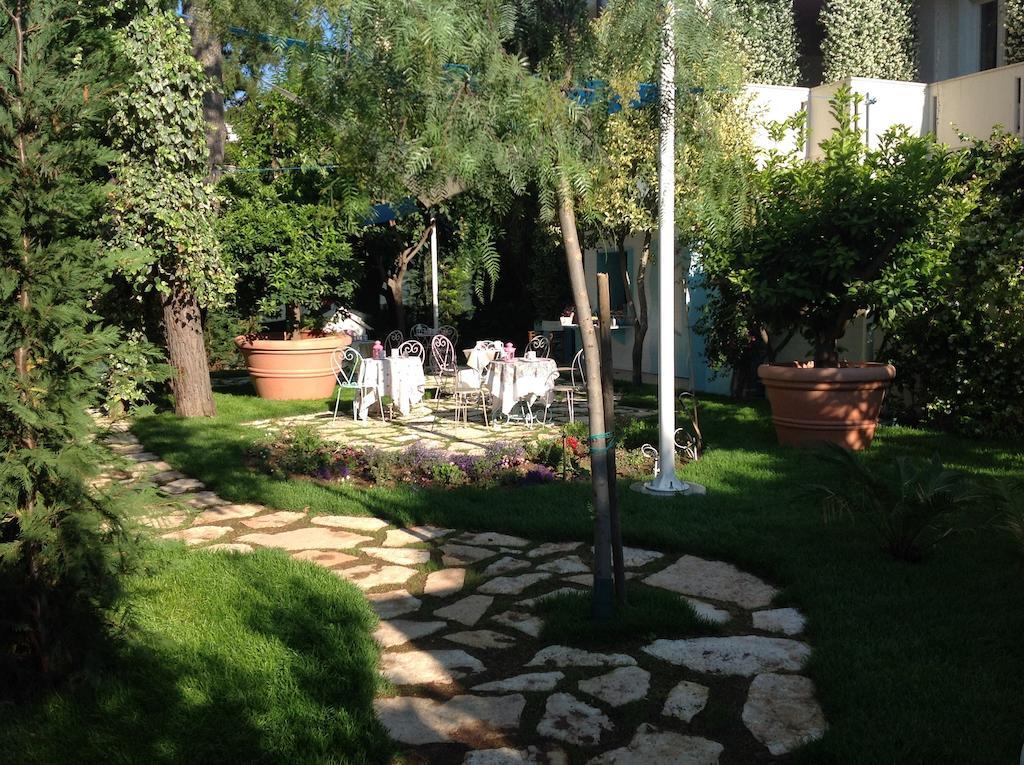 A Casa Di Lolu Bed & Breakfast Grottammare Dış mekan fotoğraf